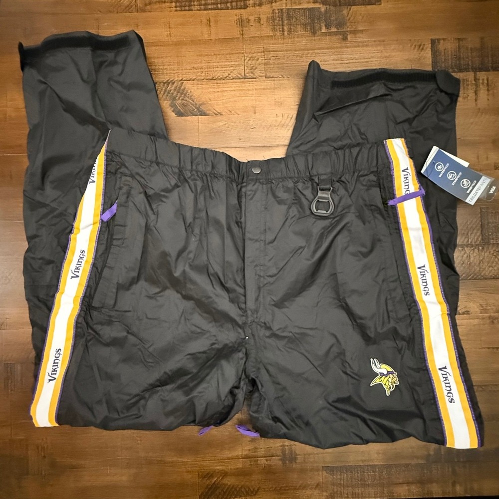NFL Vikings Track Pants Water Resistant Windbreaker Bottle Opener NWT - Picture 2 of 6